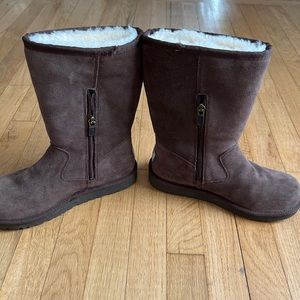 NEVER WORN BRAND NEW UGG BOOTS!